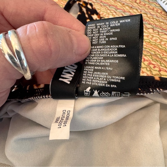 DKNY Printed Ruffle Plunge Underwire Tummy-Control One-Piece Multi, Size 10 - Picture 3 of 12